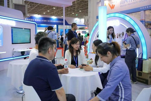 內蒙古出版集團攜手內蒙古漠尼文化，大e洋智慧教育產品閃耀內蒙古教育裝備展